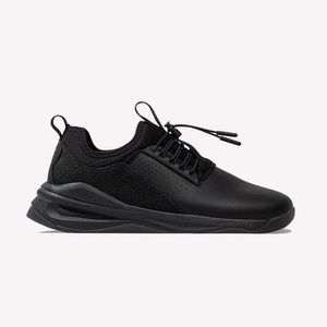 CLOVE All Black Classic Healthcare Nursing Sneakers